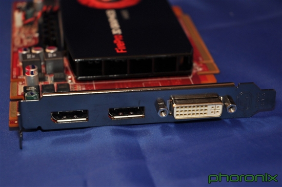 AMDרҵԲţFirePro V4800/V7800