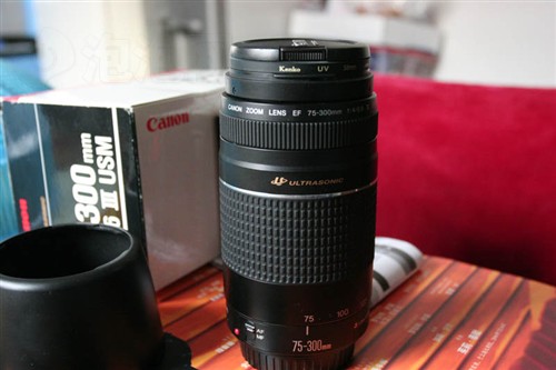 EF 75-300mm f/4-5.6 III USM/DCͷ 