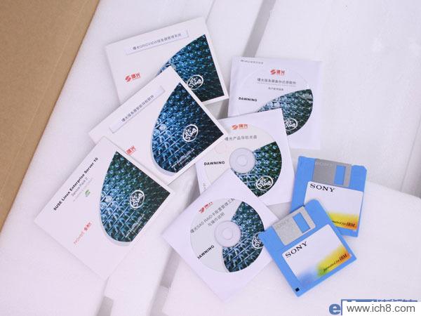 曙光至强5600服务器评测-图片欣赏 曙光至强5600服务器评测-图片欣赏